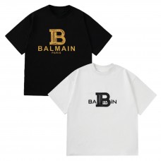 BALENCIAGA Summer Sports-Inspired T-Shirt Classic lettering design Relaxed, casual fit Couple's matching styles Available in men's and women's sizes