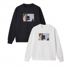 Supreme Urban Flag Photo Graphic Crewneck – Relaxed Silhouette & Soft Breathable Fabric (Black/White)